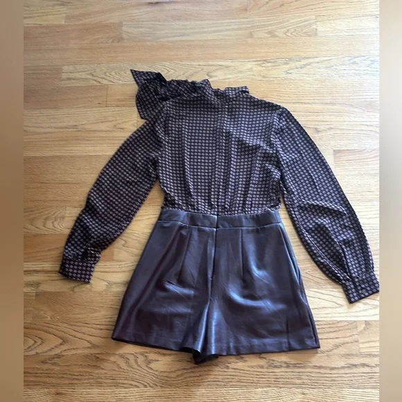 Express Printed Faux Leather Tie Neck Long Sleeve Romper XS